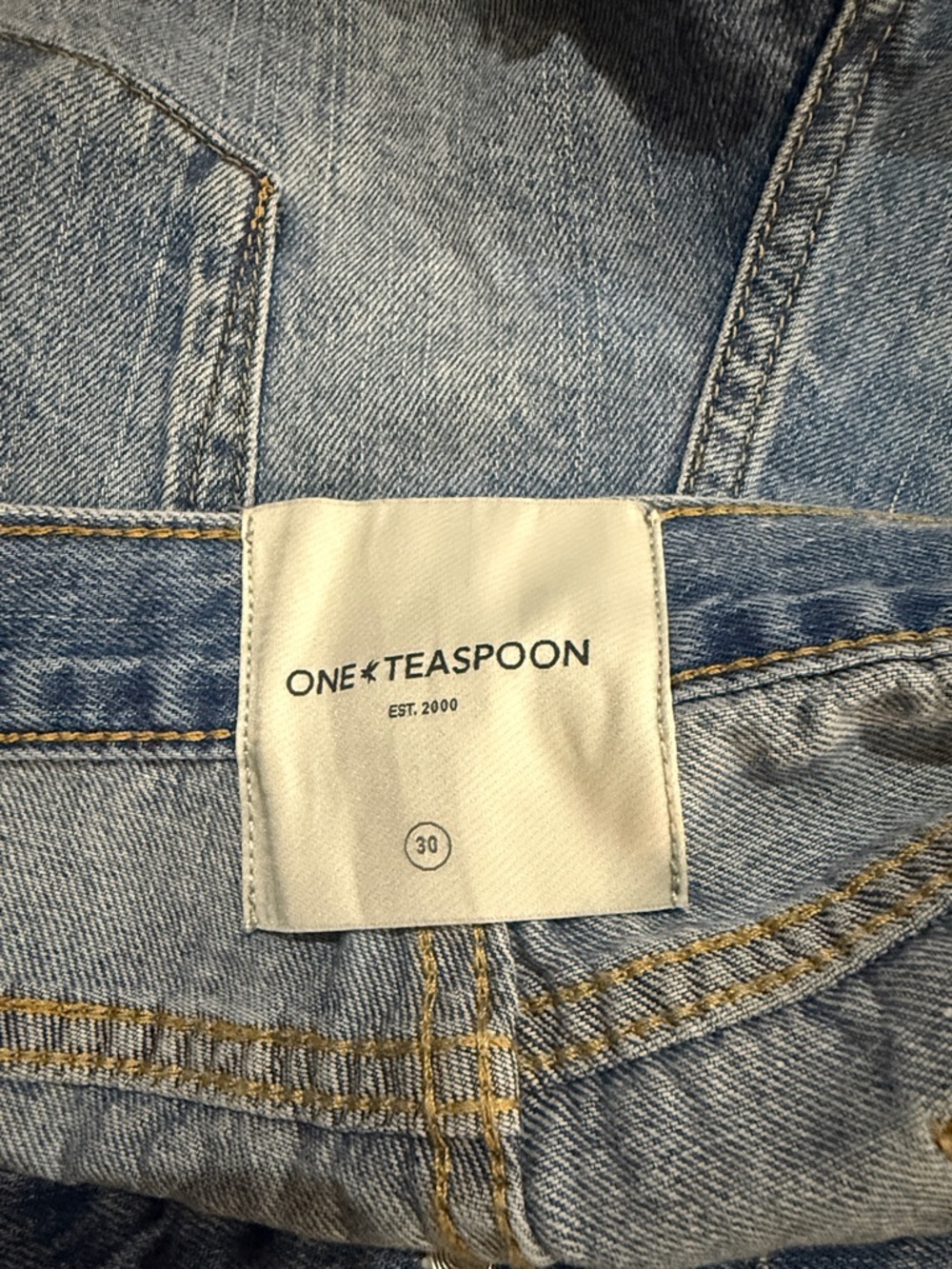 One Teaspoon Dukes Low Waist faded blue Frayed Hem Denim Shorts Size 30 Waist - Picture 10 of 11